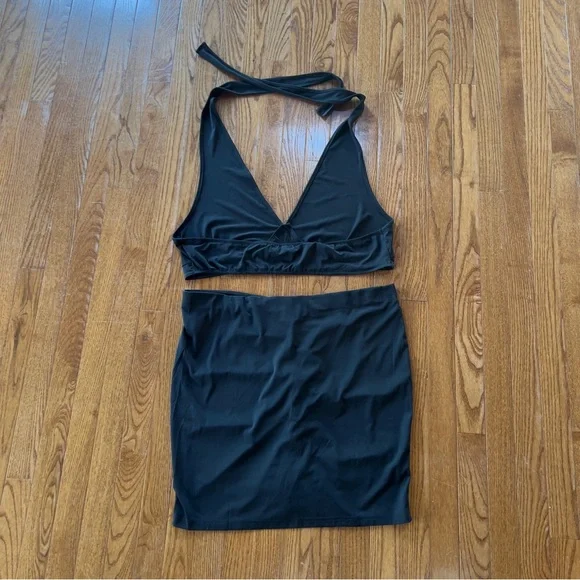 NEW SHEIN 2 Piece Set - Picture 2 of 5